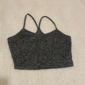 Cropped, greyish tank top